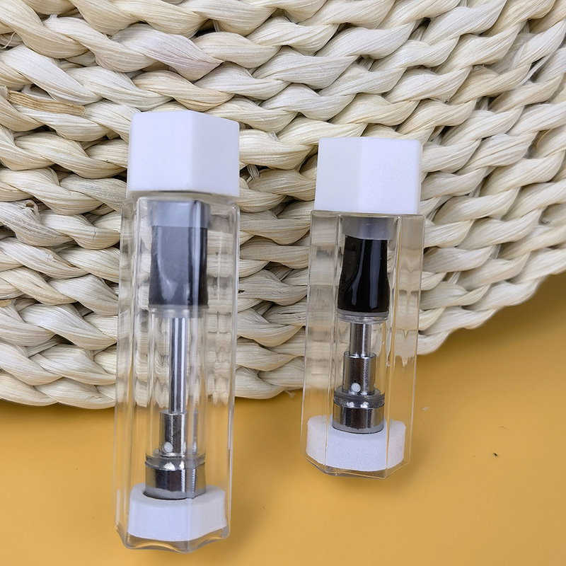 Botellas de plástico transparente con tapas a prueba de niños